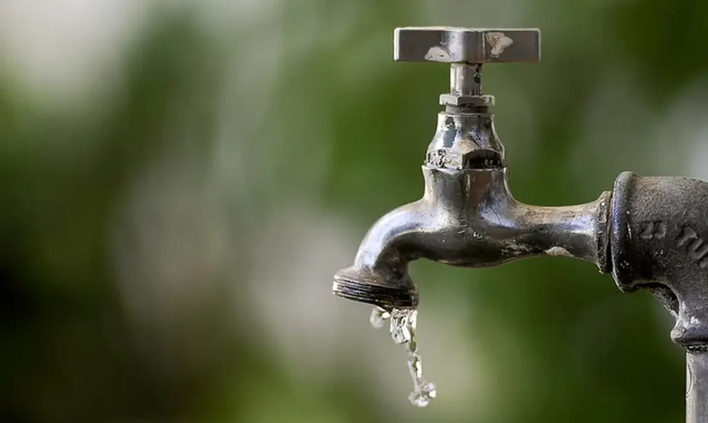 Serviços de limpeza e manutenções vão afetar abastecimento em Curitiba e bairros da RMC na terça