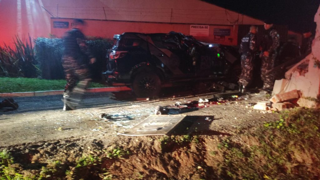 Acidente fatal durante perseguição em Almirante Tamandaré termina com duas mortes, incluindo a de policial do BPCHOQUE