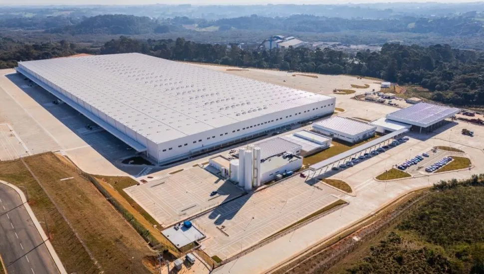 Gigante do e-commerce irá inaugurar em breve mega centro de distribuição em Araucária