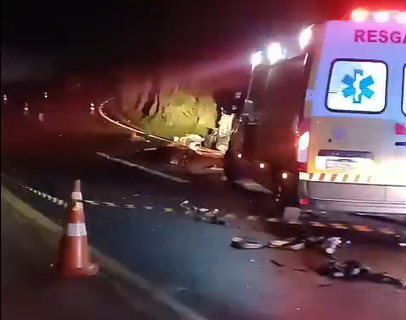 BR 476 FAZ MAIS UMA VÍTIMA, motorista morre em colisão com caminhão em Lapa; mulher fica ferida