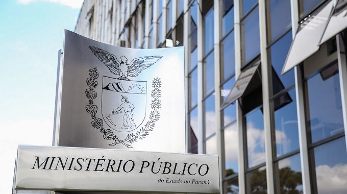 Ministério Público denuncia homem por manter enteada em cárcere privado em Araucária