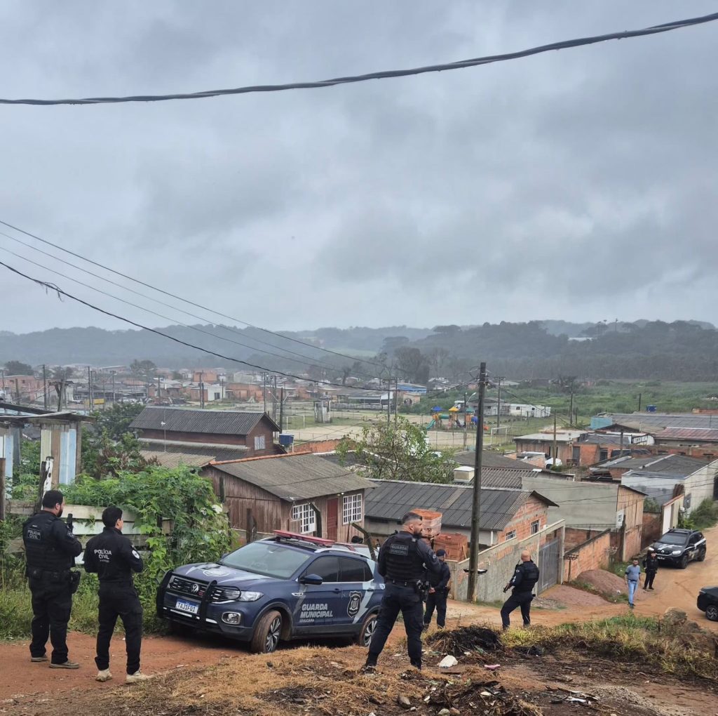 INDIVÍDUO CONHECIDO COMO “LITORAL” É PRESO EM ARAUCÁRIA POR FORÇA-TAREFA DA POLÍCIA CIVIL E GUARDA MUNICIPAL